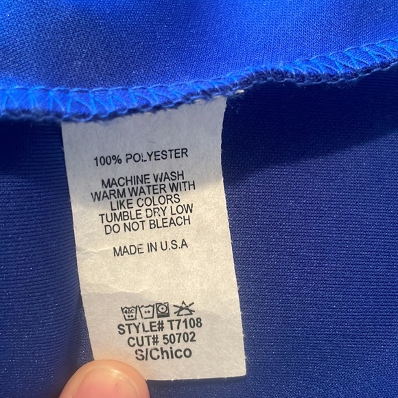 Blue Sleeveless Asymmetrical Top with tie - Picture 4 of 4